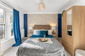 Amazing Cambridge Abode - Parking